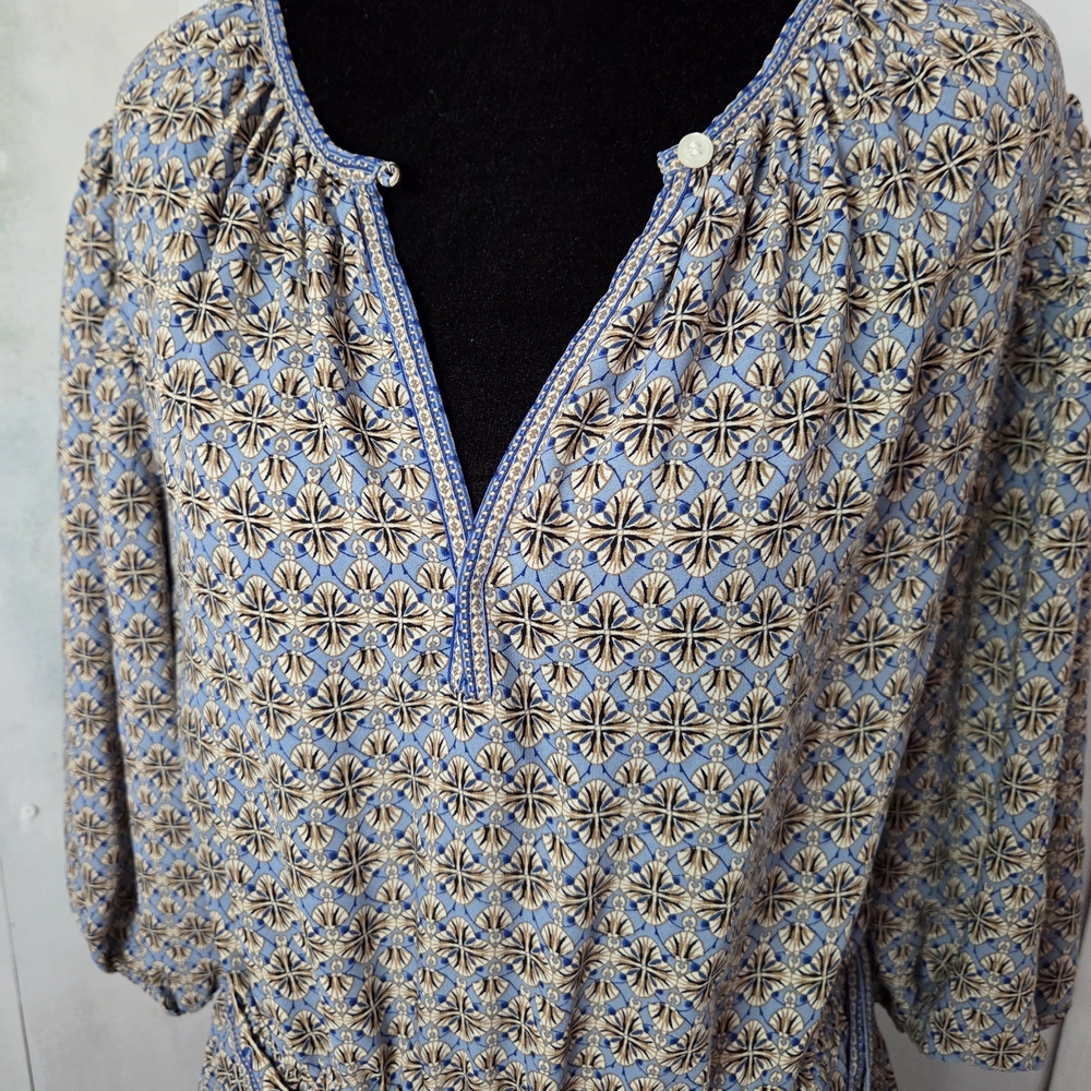 Max Studio Blue and Cream Patterned Blouse
